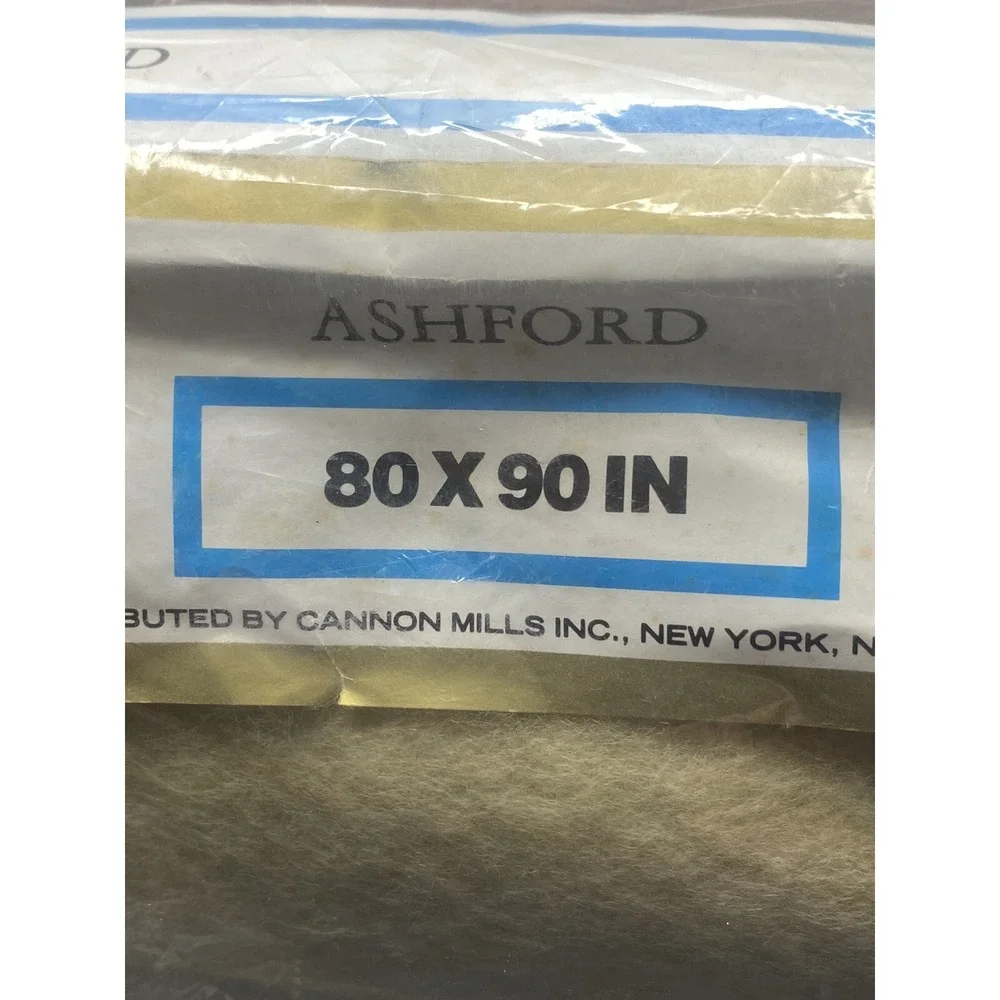 Cannon Blanket New 80 x 90 Ashford Beige 100 Percent Acrylic‎ Nylon Binding VTG